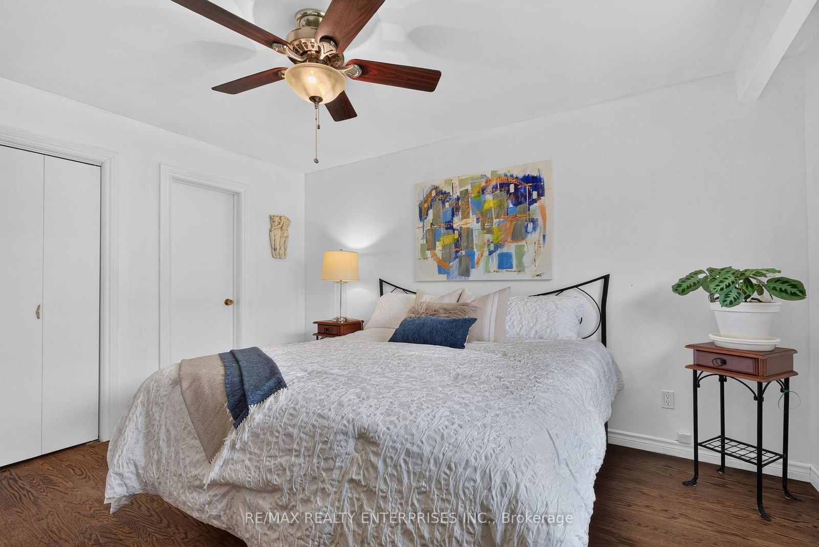 1083 Melton Drive • Mississauga, ON photo 23