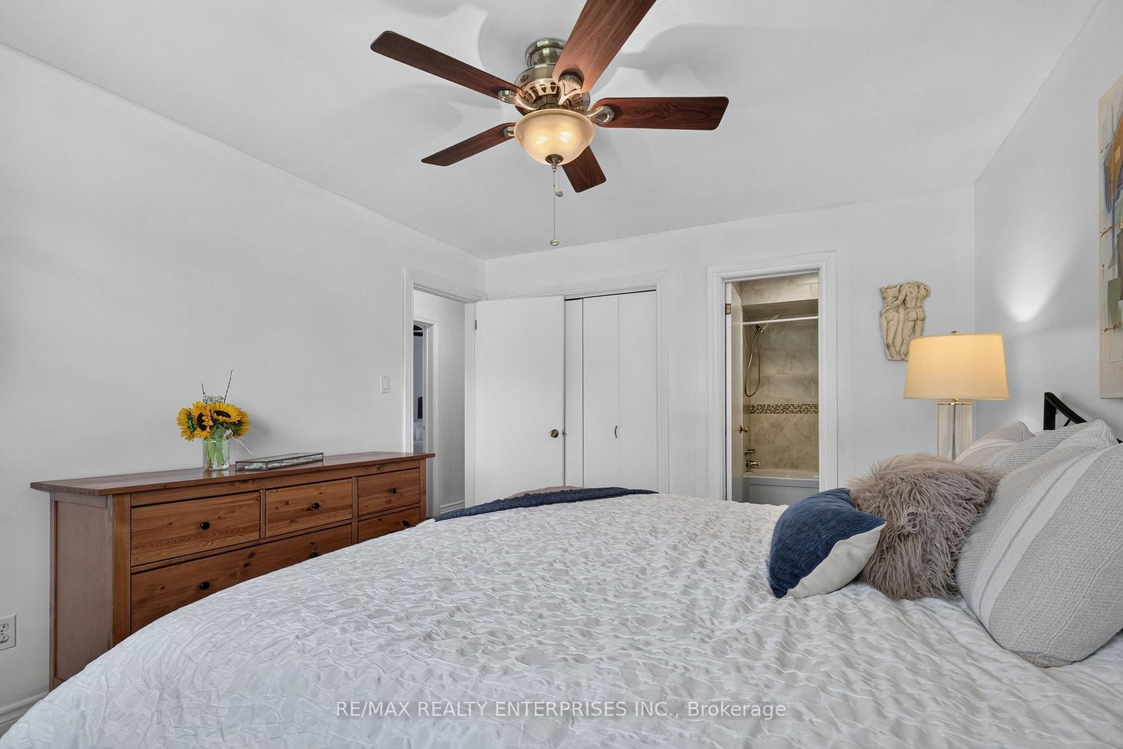 1083 Melton Drive • Mississauga, ON photo 24