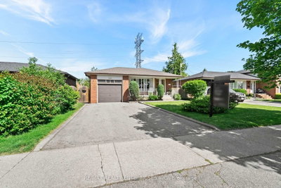 1083 Melton Drive • Mississauga, ON photo 3