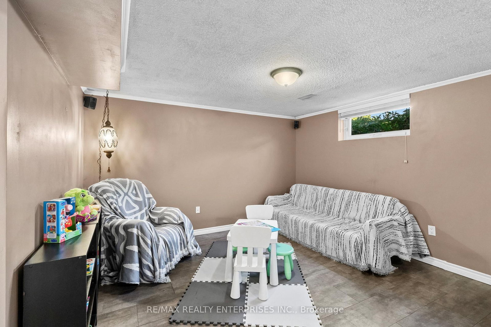 1083 Melton Drive • Mississauga, ON photo 33