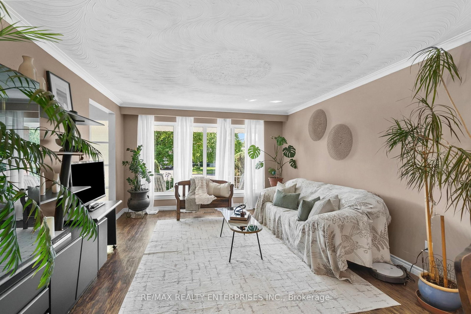 1083 Melton Drive • Mississauga, ON photo 8