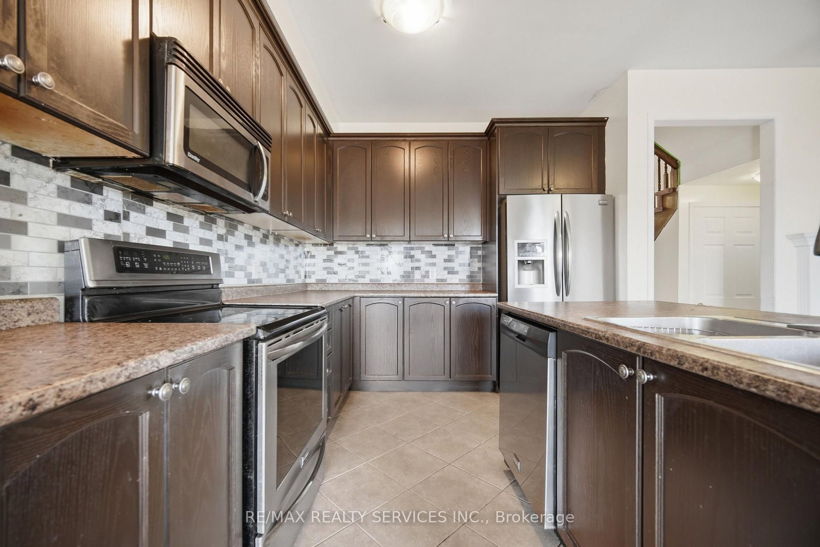 98 Teal Crest Brampton,ON L6X 2Z4 — Photo 13
