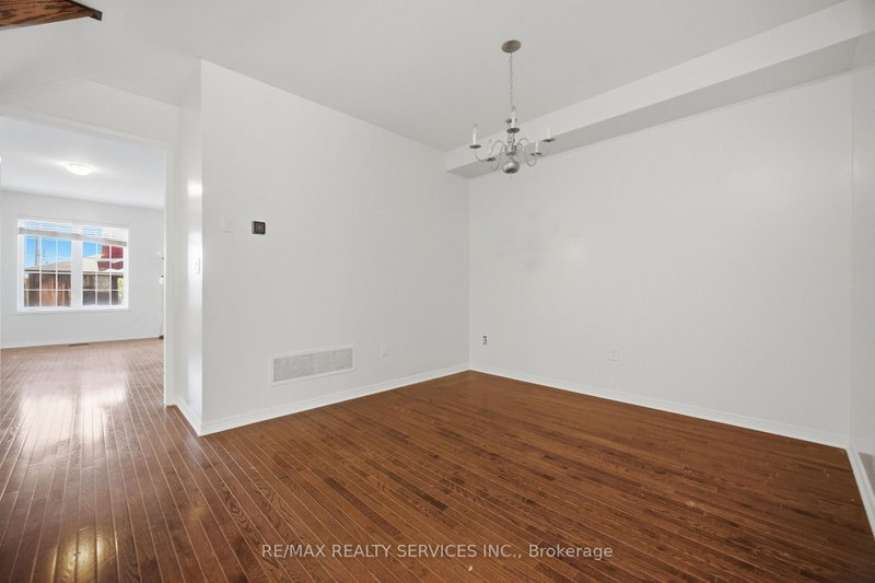 98 Teal Crest Brampton,ON L6X 2Z4 — Photo 6