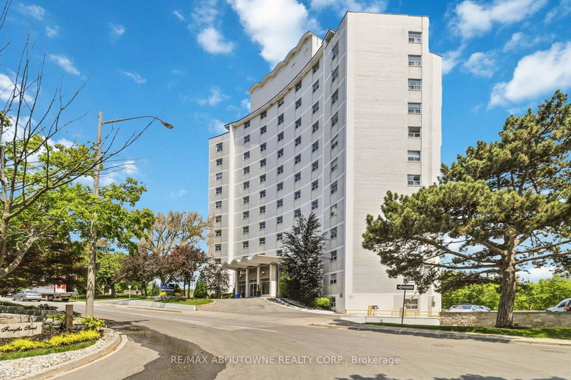 1201 - 125 Forsythe Street