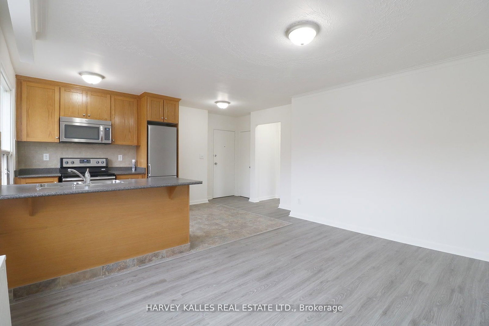 209 - 500 Gilbert Avenue, Toronto 5