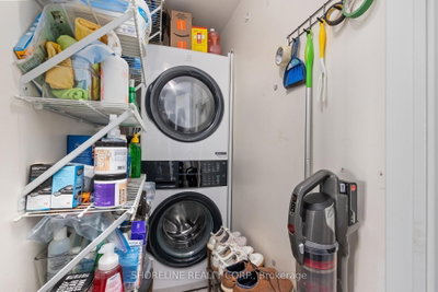570 Lolita Mississauga,ON L5A 0A1 — Photo 21