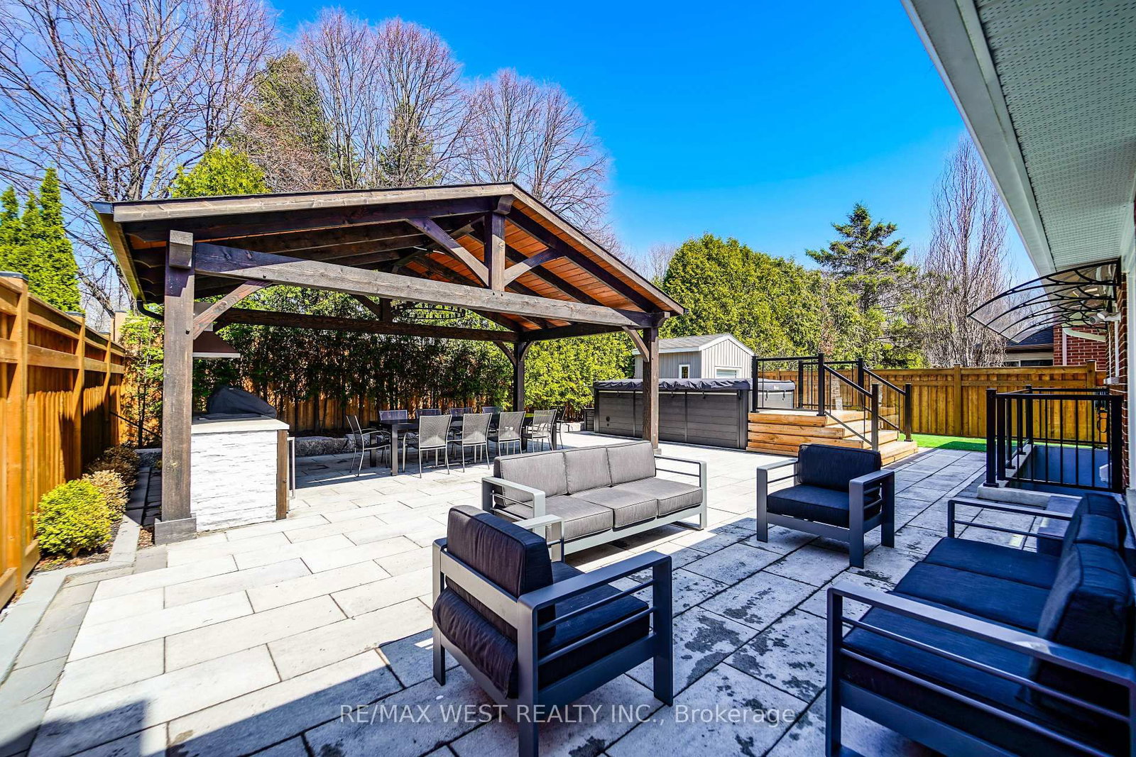 108 Poplar Heights Drive • Toronto, ON photo 23