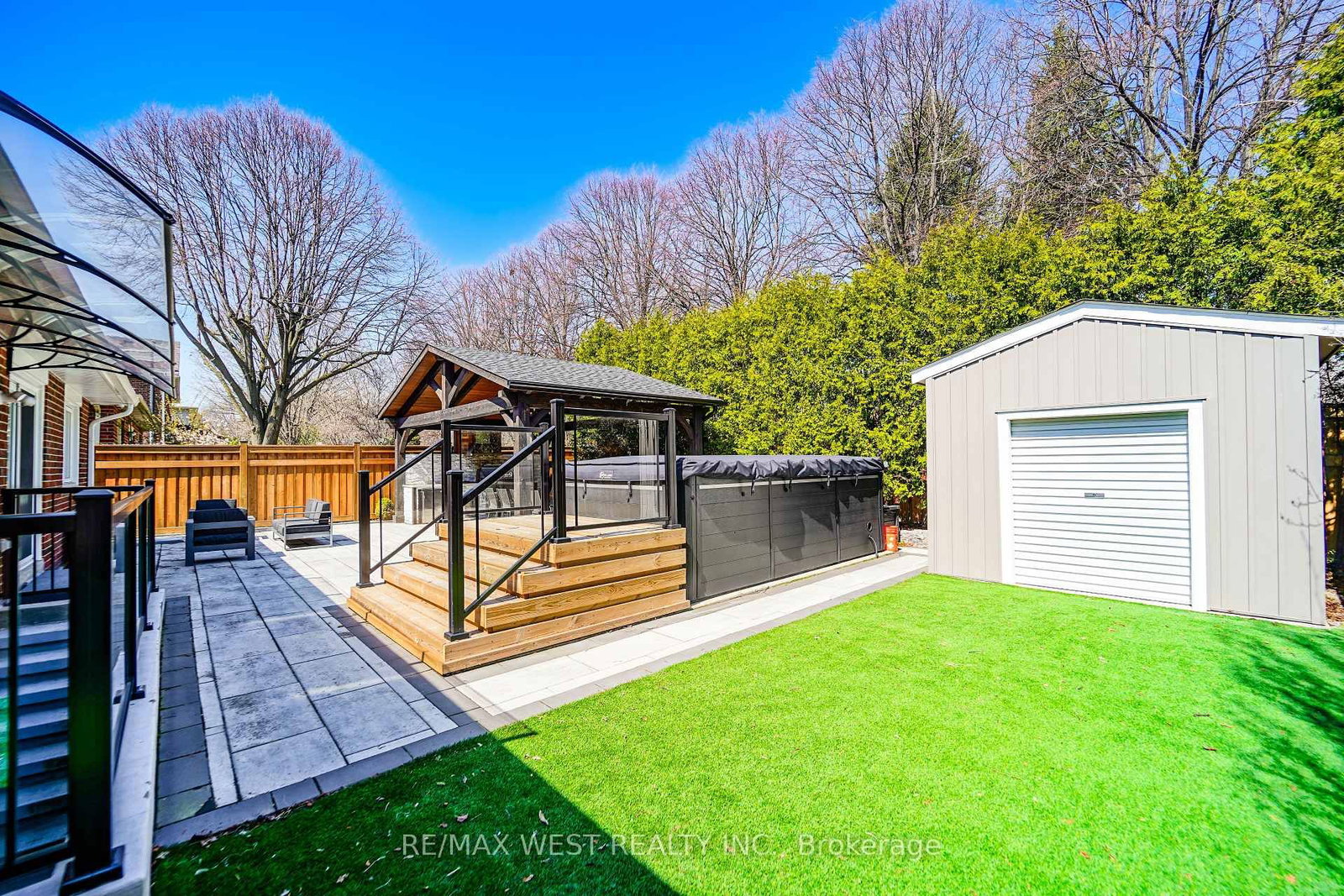 108 Poplar Heights Drive • Toronto, ON photo 24