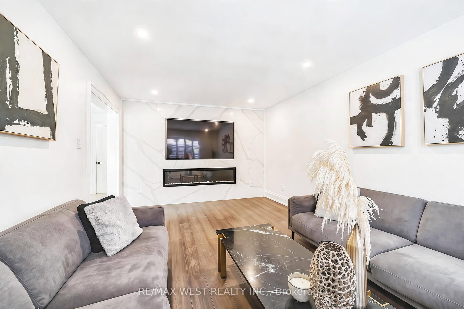 108 Poplar Heights Drive • Toronto, ON photo 9