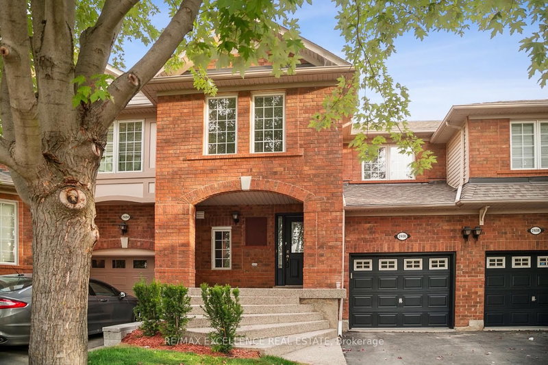 2406 Baintree Crescent