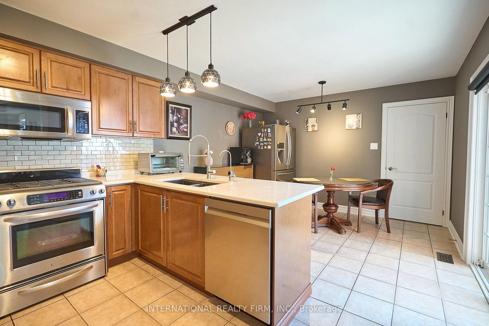 212 Pringle Avenue • Milton, ON photo 18