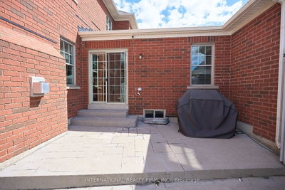 212 Pringle Avenue • Milton, ON photo 6