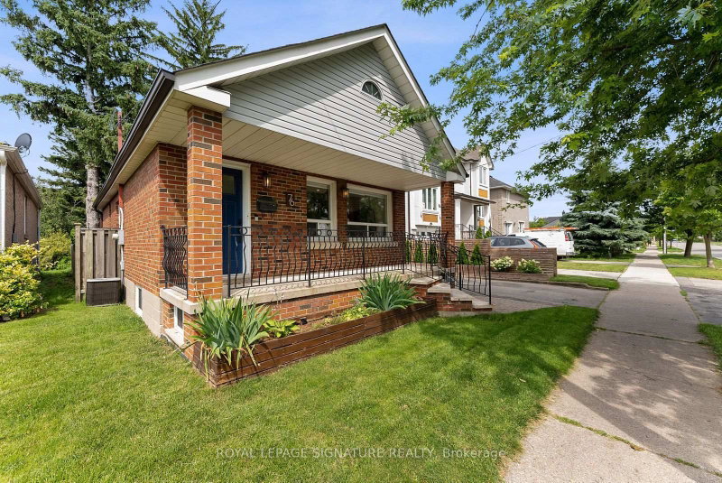 76 Foch Avenue