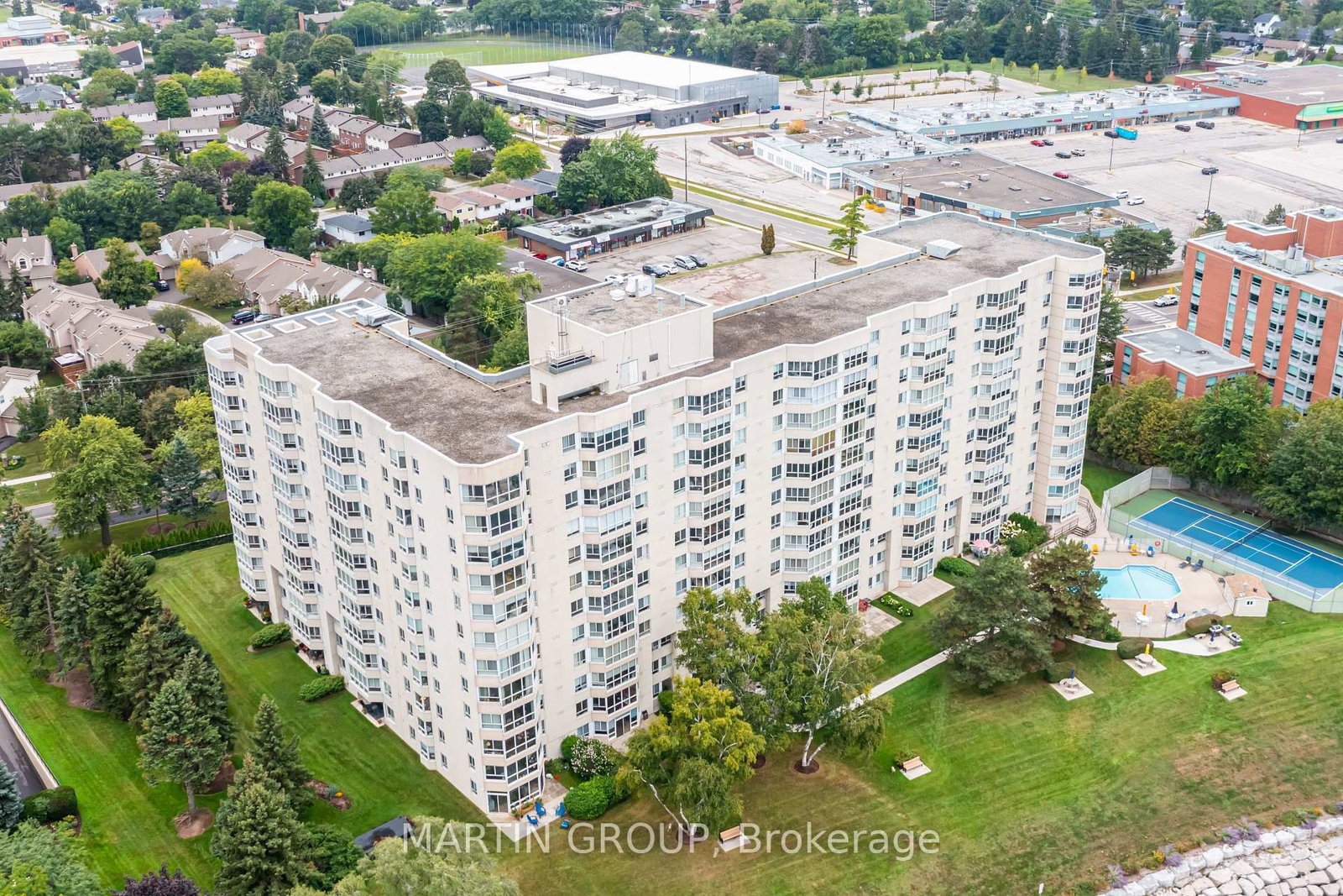 5280 Lakeshore Road • #1102 • Burlington, ON photo 2