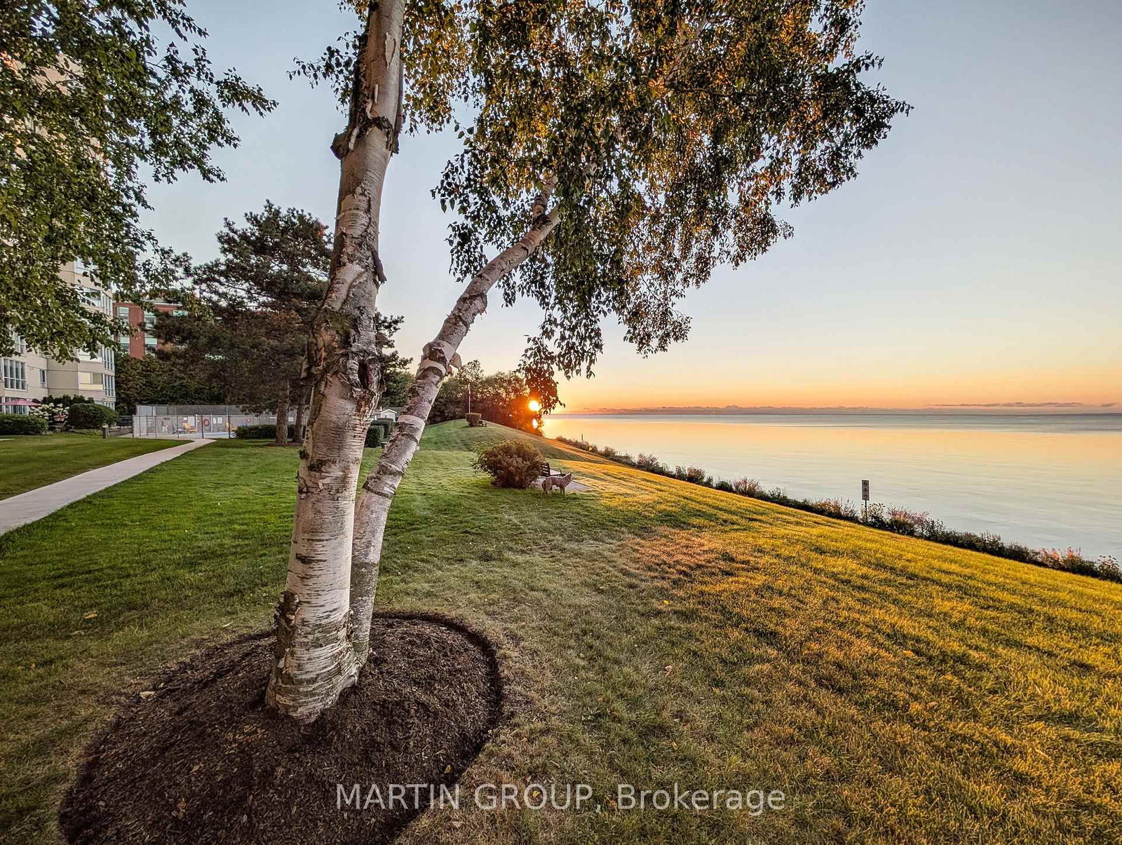 5280 Lakeshore Road • #1102 • Burlington, ON photo 36