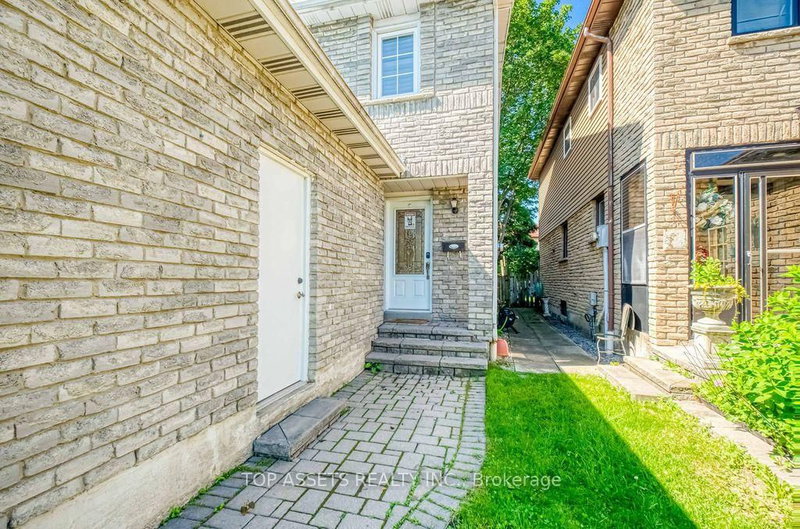 4088 Uxbridge Lane
