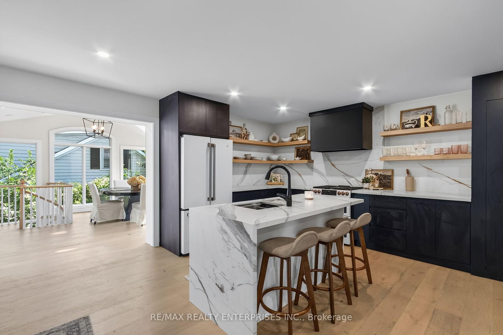 551 Cochise Crescent • Mississauga, ON photo 12