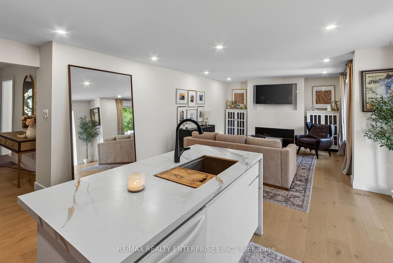 551 Cochise Crescent • Mississauga, ON photo 16