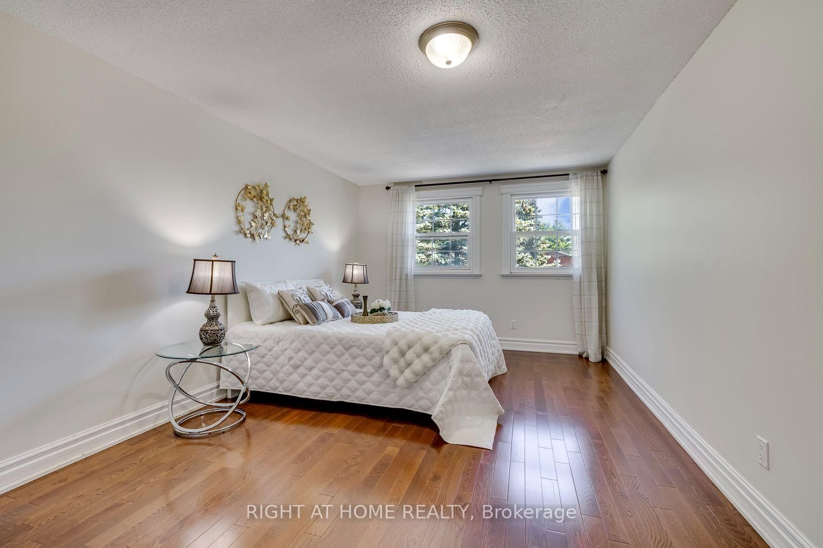 1025 Vanier Drive • Mississauga, ON photo 21