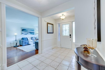 1025 Vanier Drive • Mississauga, ON photo 4