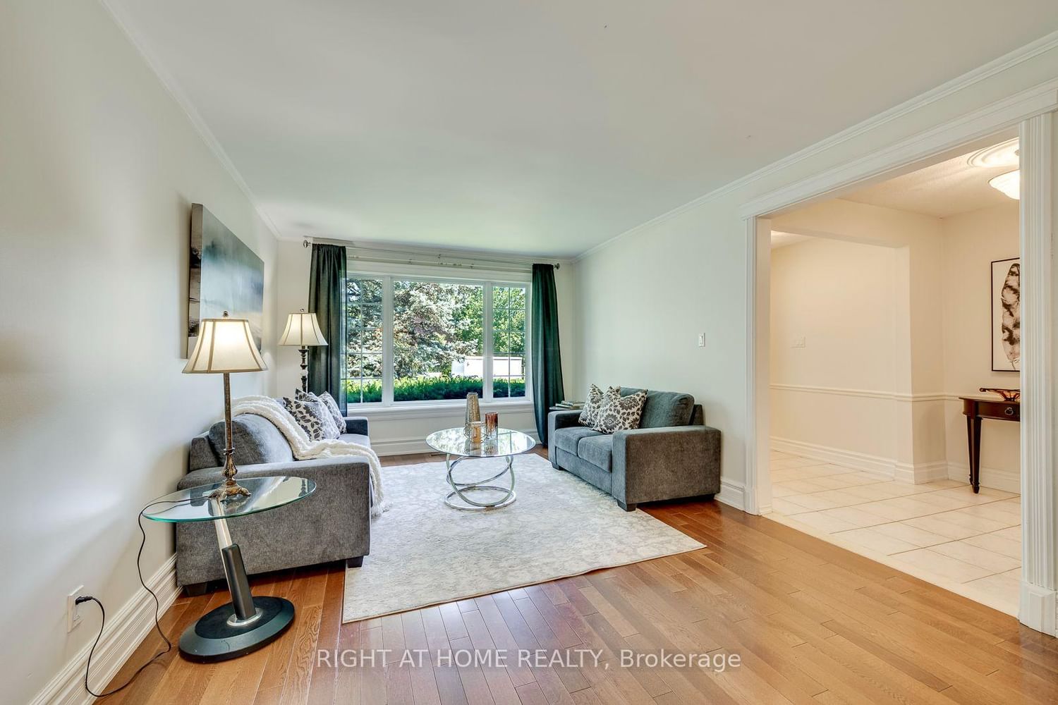 1025 Vanier Drive • Mississauga, ON photo 6