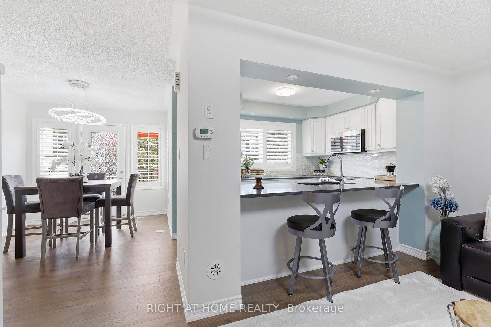 283 Ellen Davidson Drive • Oakville, ON photo 20