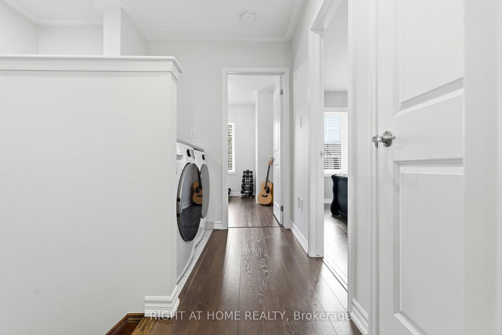 283 Ellen Davidson Drive • Oakville, ON photo 26