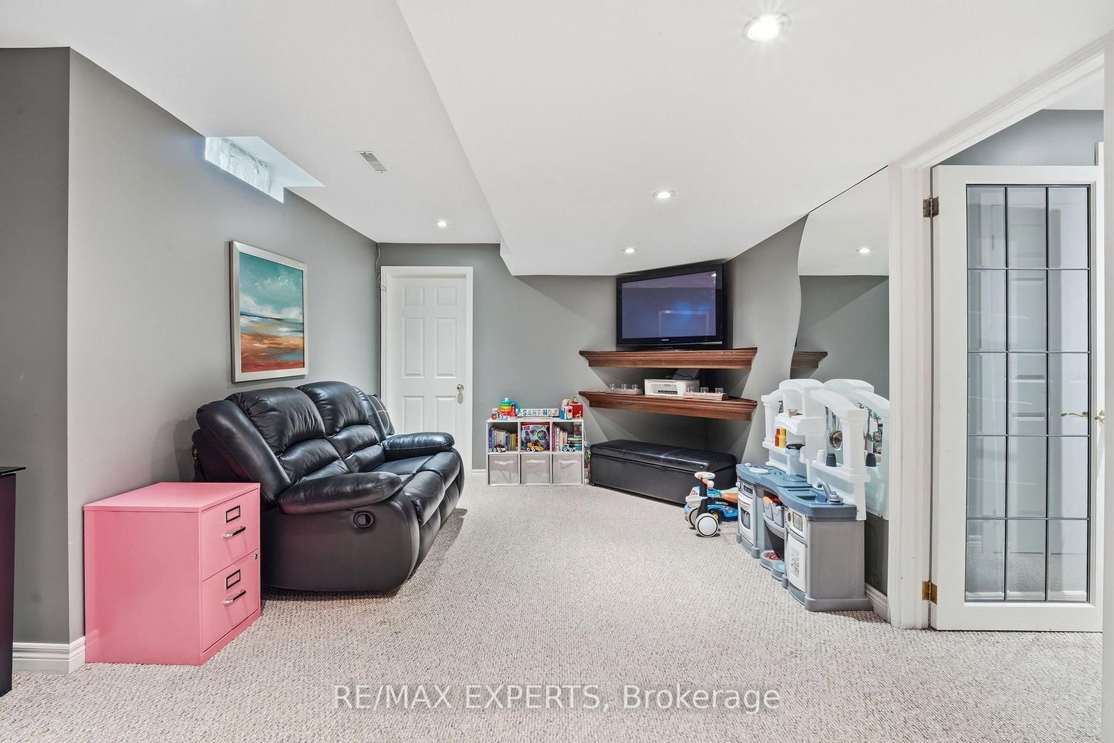 603 Caverhill Crescent • Milton, ON photo 33