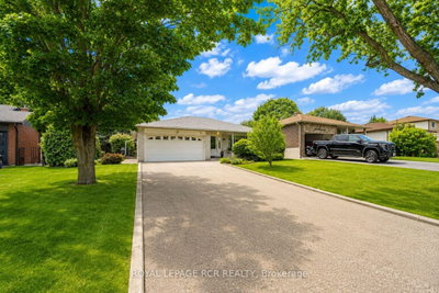 71 Birchview Crescent • Caledon, ON photo 2