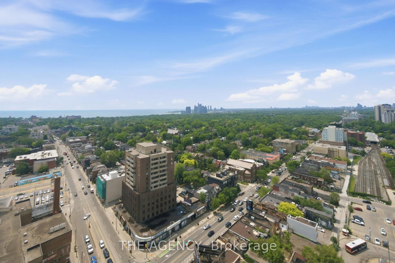 2511A - 2350 Dundas Street W