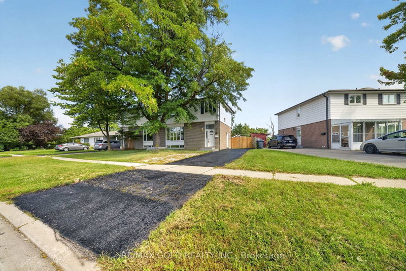 8 Earnscliffe Gate