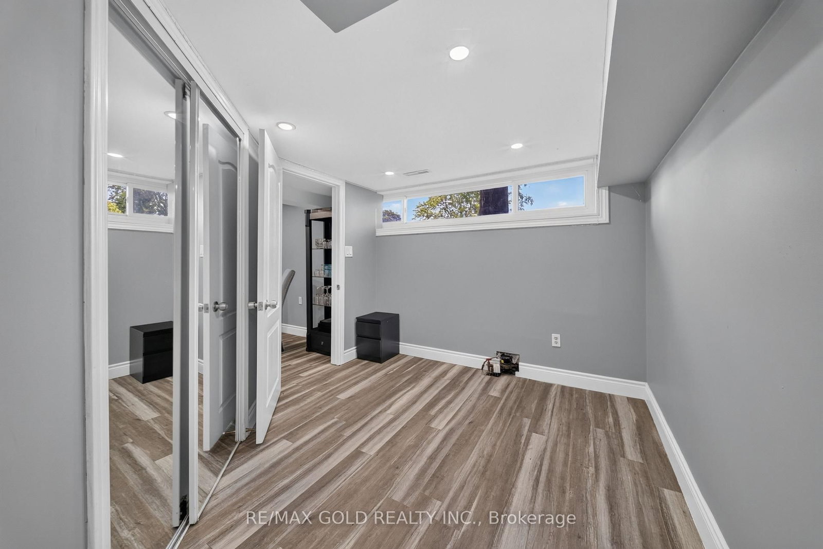 8 Earnscliffe Gate • Brampton, ON photo 36