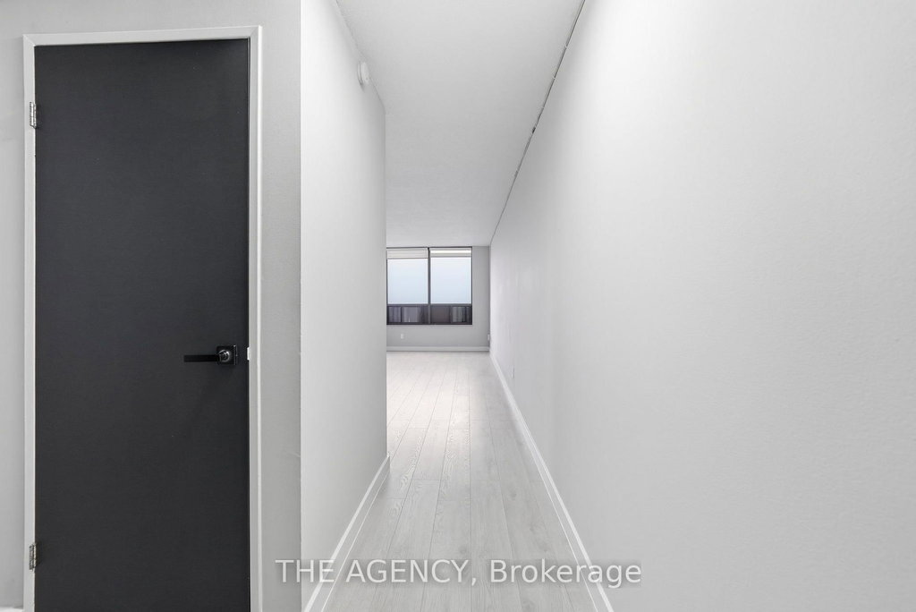 2808B - 2360 Dundas Street W 3