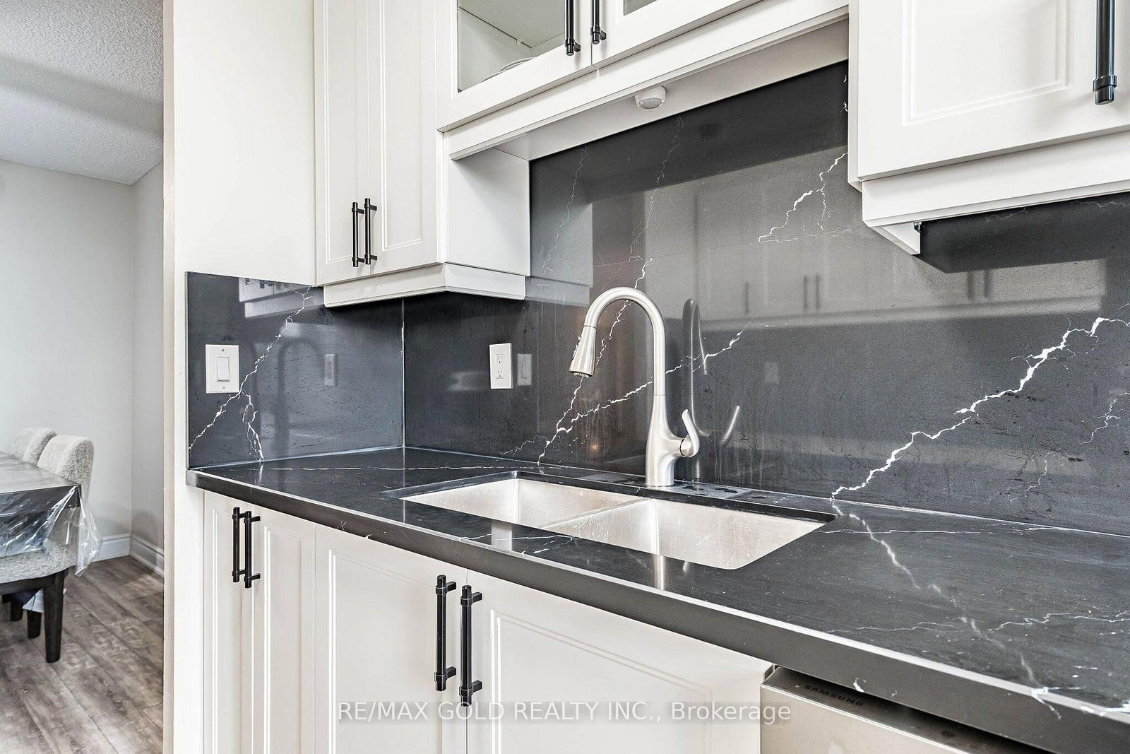 18 Knightsbridge Road • #508 • Brampton, ON photo 27