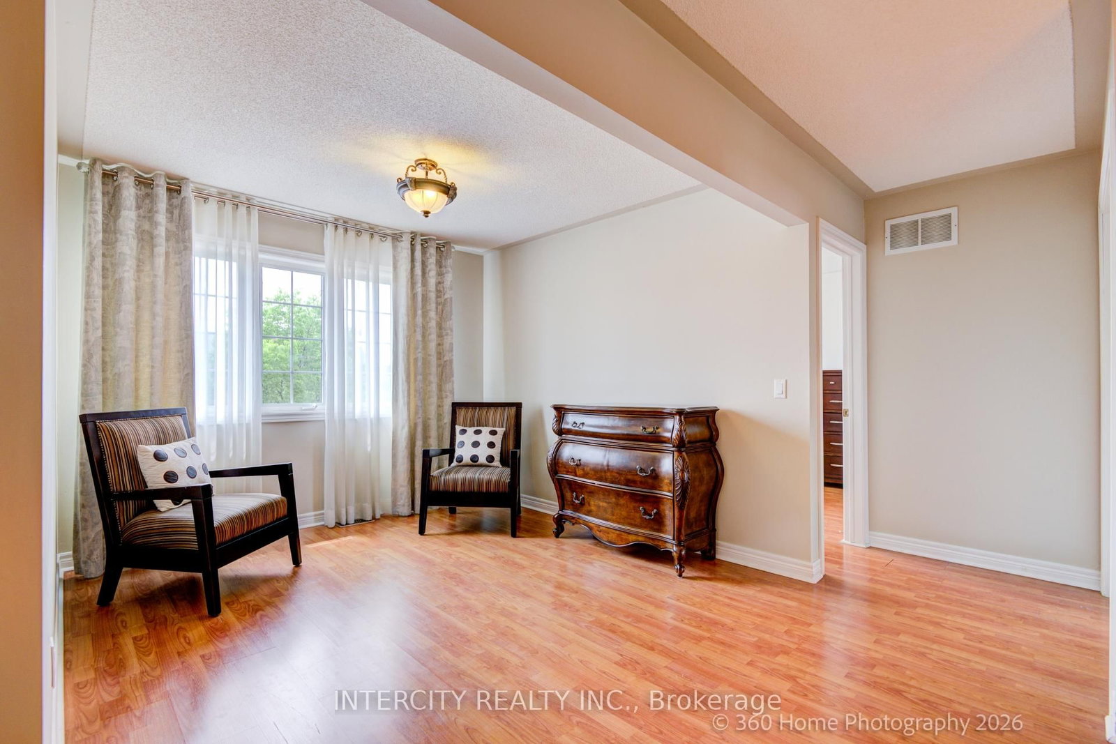 27 Modesto Crescent • Brampton, ON photo 12