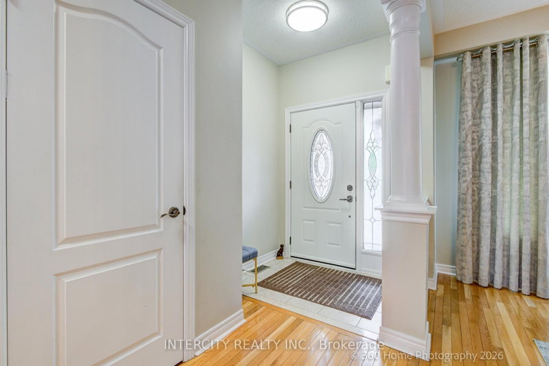 27 Modesto Crescent