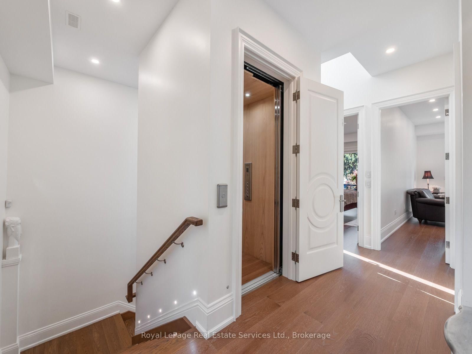 36 Anderson Street • Oakville, ON photo 18