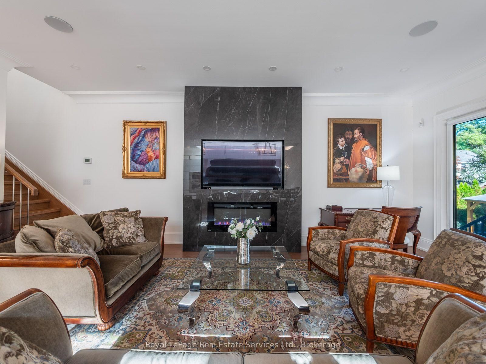 36 Anderson Street • Oakville, ON photo 6