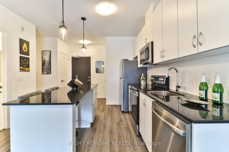 202 - 102 Grovewood Common
