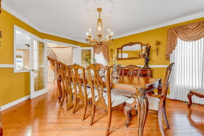 2819 Duncairn Drive • Mississauga, ON photo 5