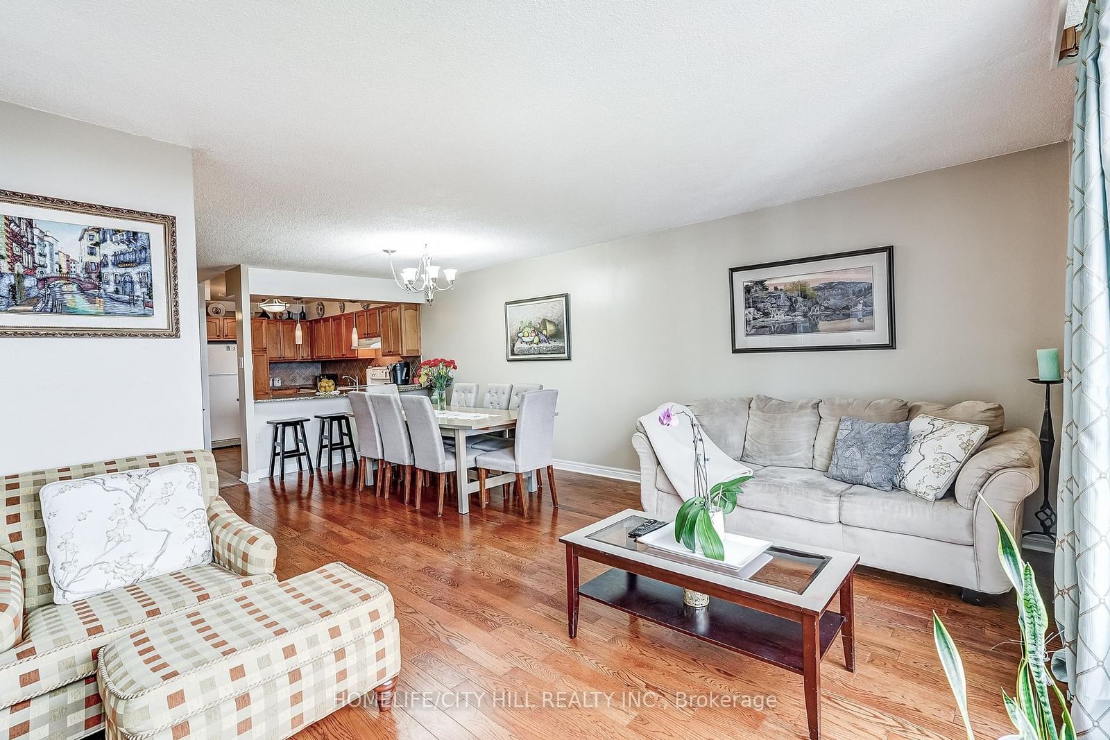 10 Martha Eaton Way • #1508 • Toronto, ON photo 17