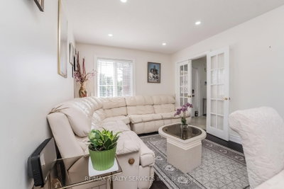 27 Colleyville Street • Brampton, ON photo 4