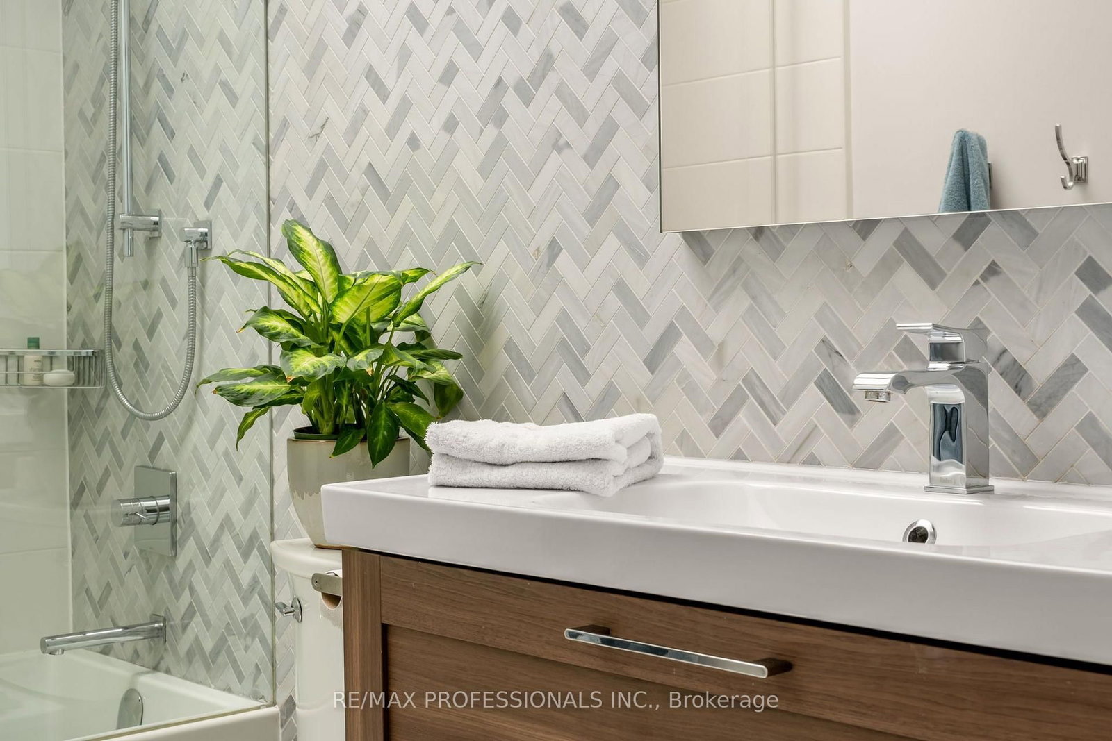 7 Bannon Avenue • Toronto, ON photo 28