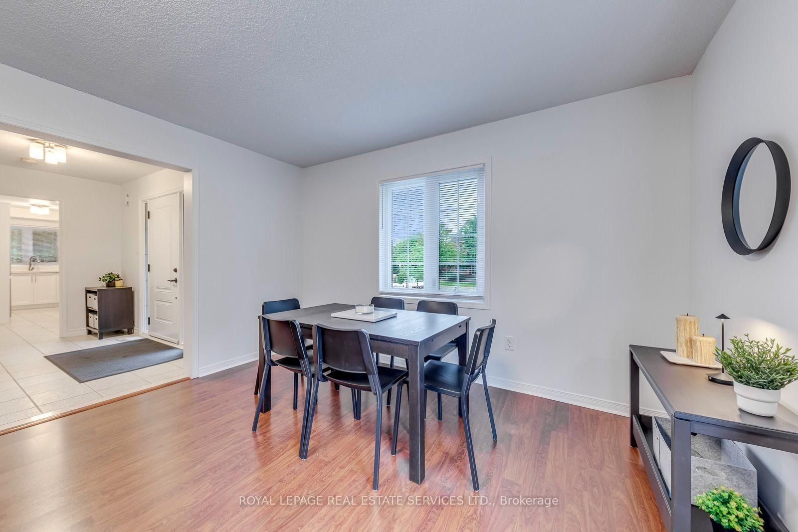 2455 New Wood Drive • Oakville, ON photo 14