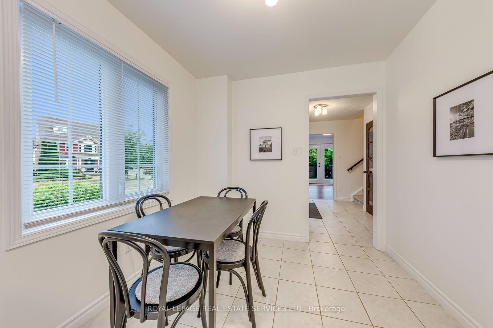 2455 New Wood Drive • Oakville, ON photo 17