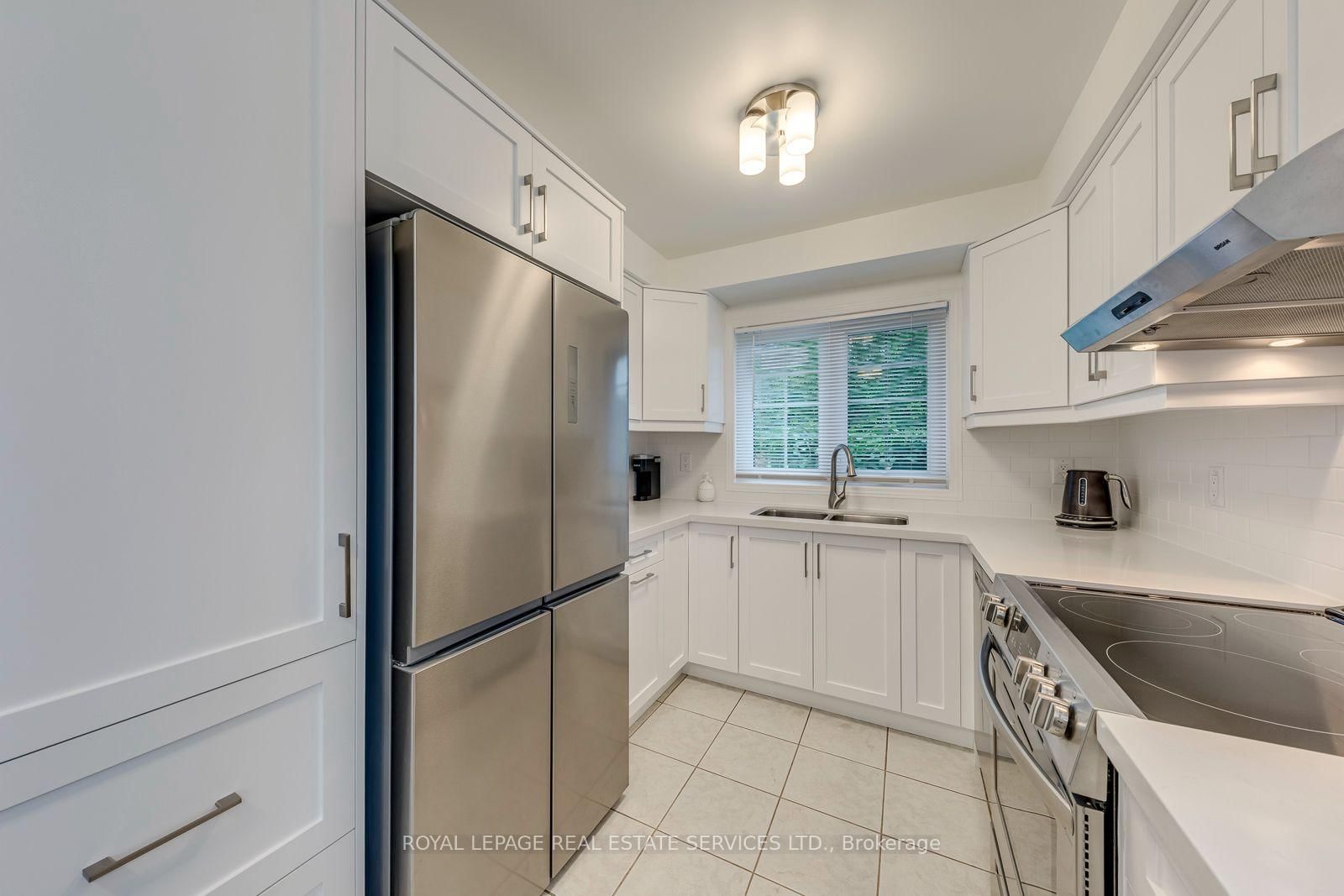 2455 New Wood Drive • Oakville, ON photo 21