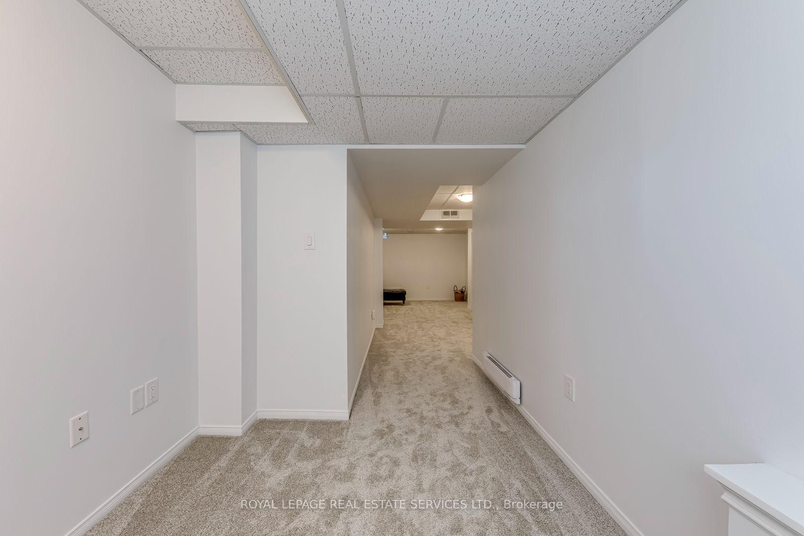 2455 New Wood Drive • Oakville, ON photo 37