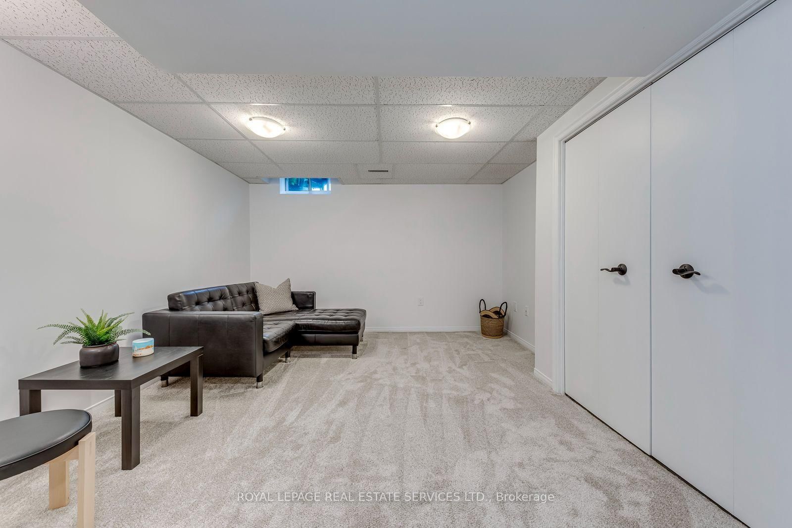 2455 New Wood Drive • Oakville, ON photo 41