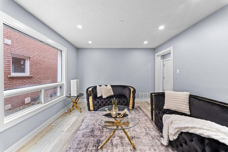 45 Sahara Brampton,ON L6R 1P3 — Photo 11
