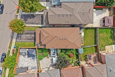 45 Sahara Trail • Brampton, ON photo 4